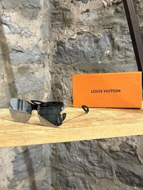 Louis Vuitton Z1235E Bohemian Vuittony Shield Sunglasses